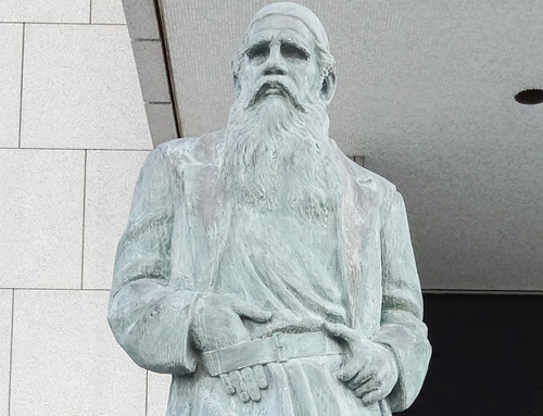Leo Tolstoy statue