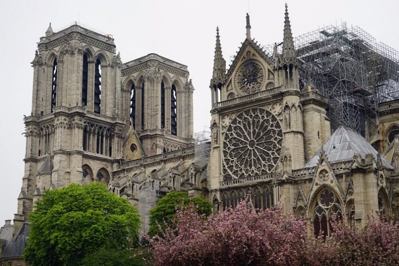 Notre Dame aftermath5