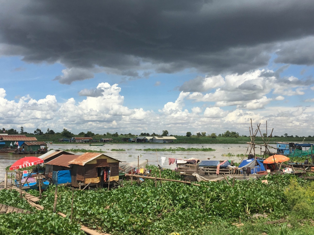 Cambodia floating villages1