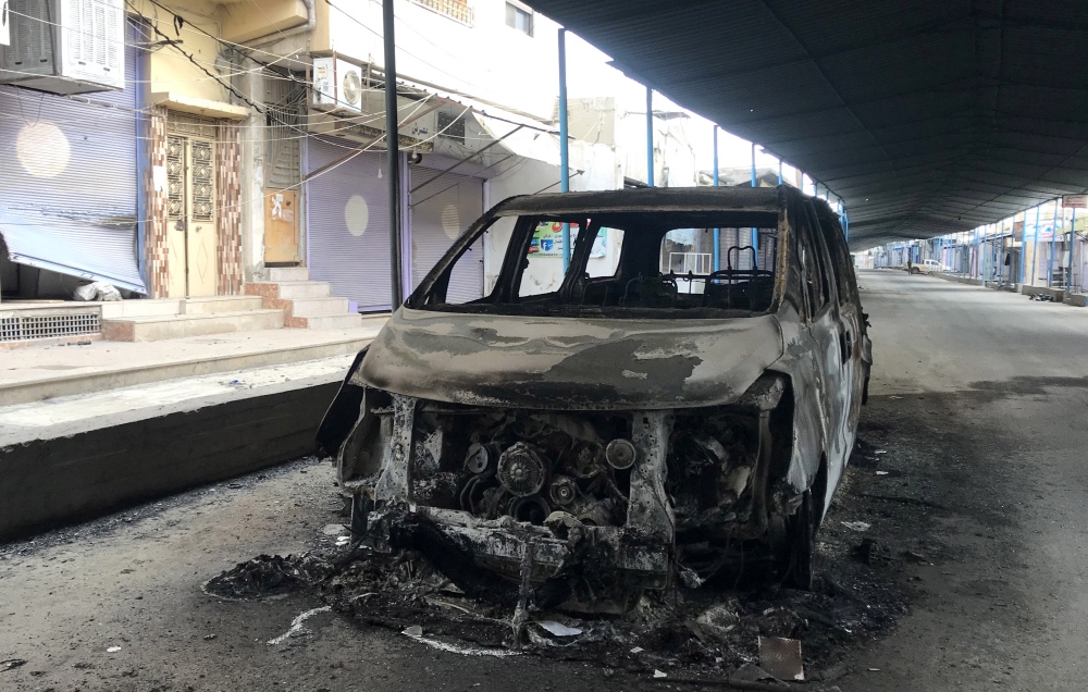 Burnt car Ras al Ain
