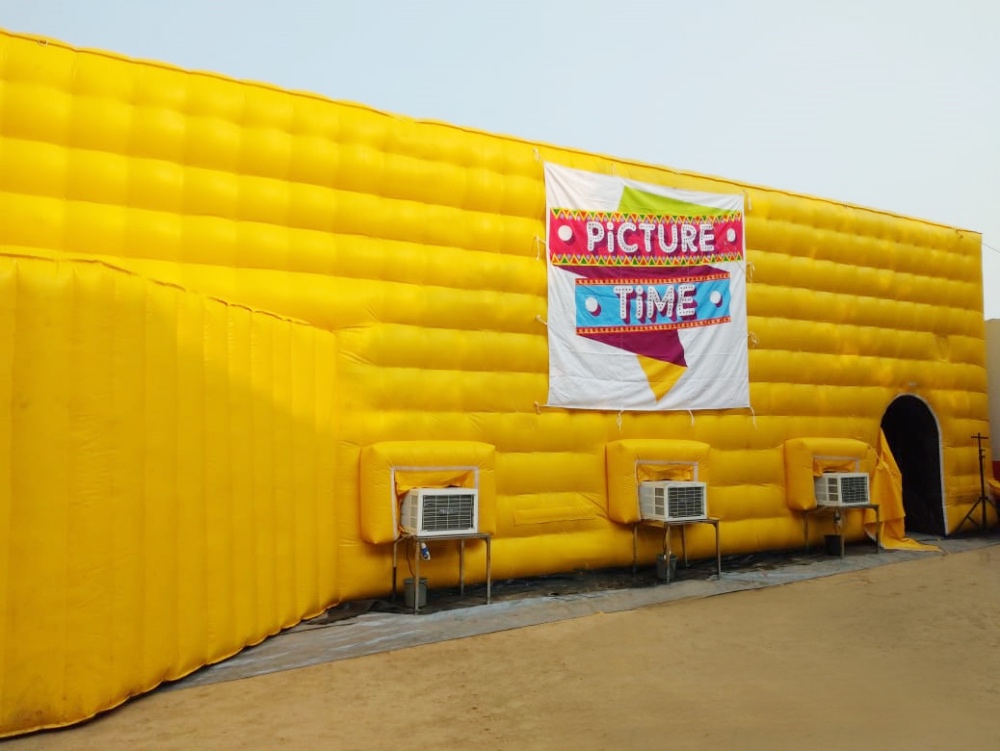 Picture Time inflatable theatre