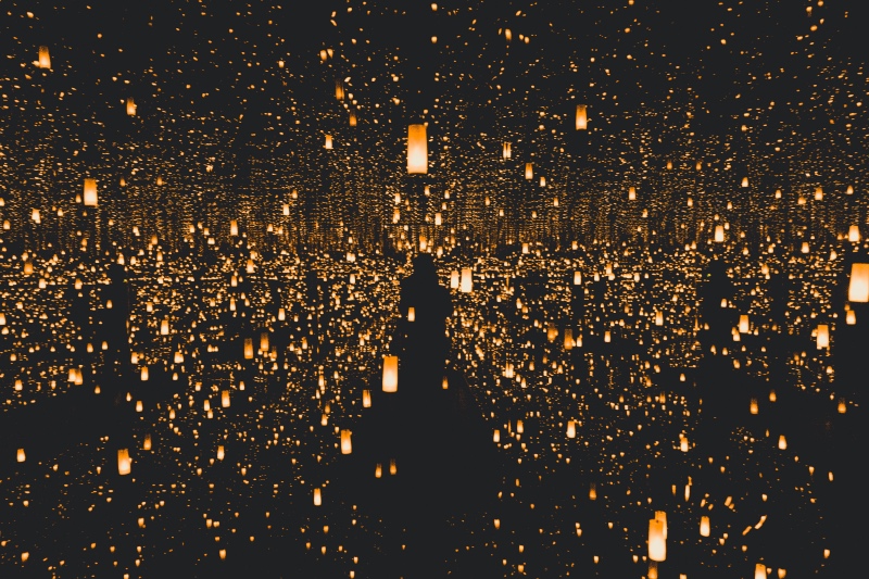 Many lights