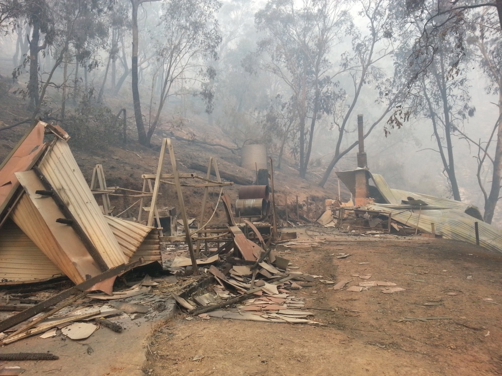 Australian bushfires destruction