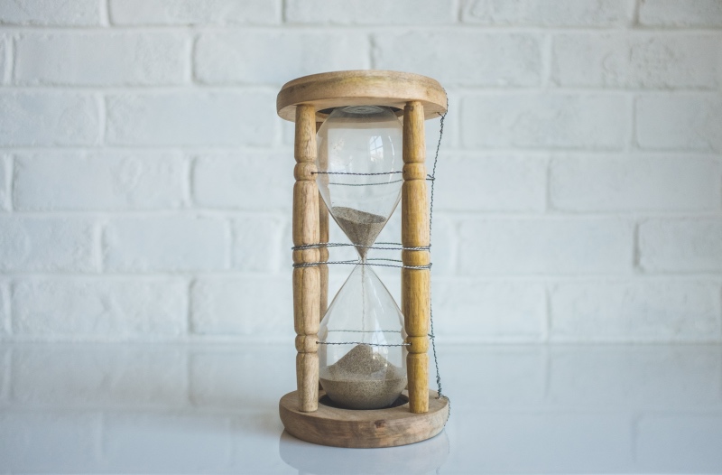 Hourglass passing of time