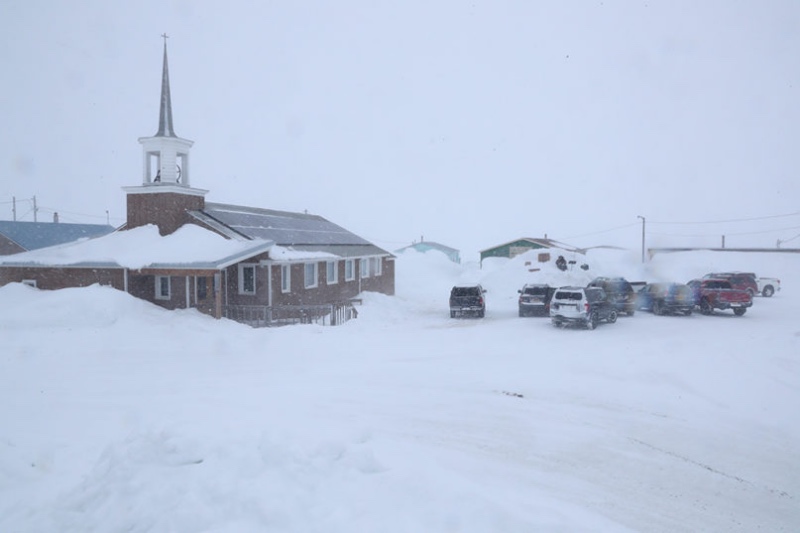 Alaska Drive in church in snow3