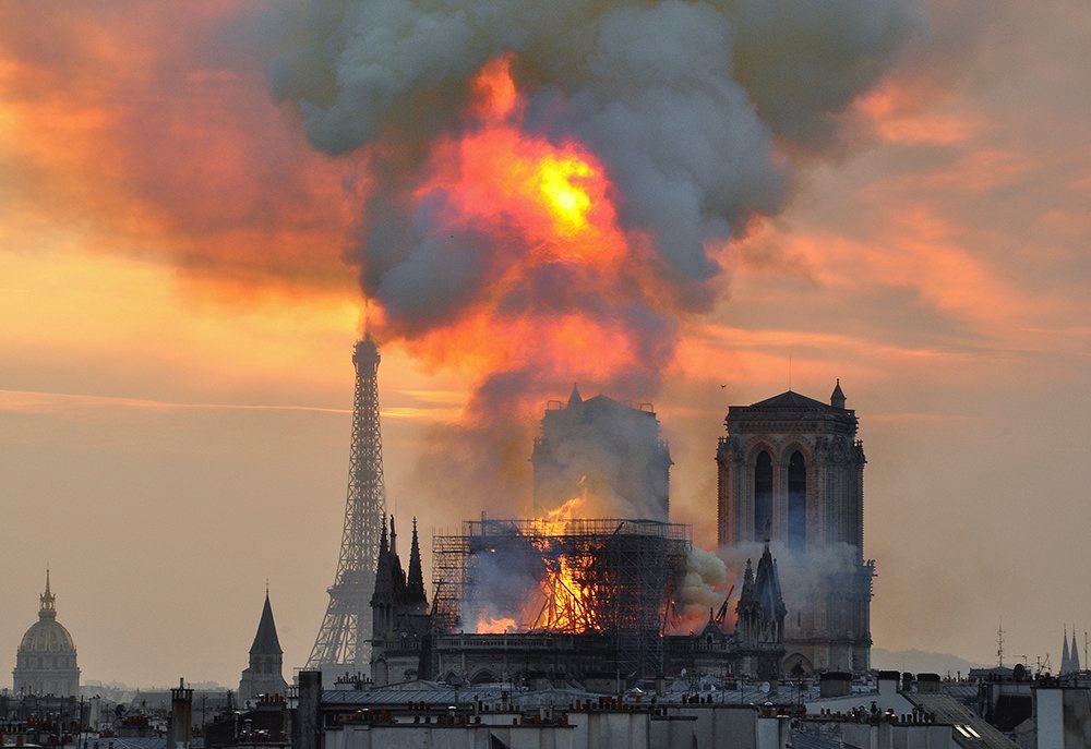 Paris Notre Dame fire
