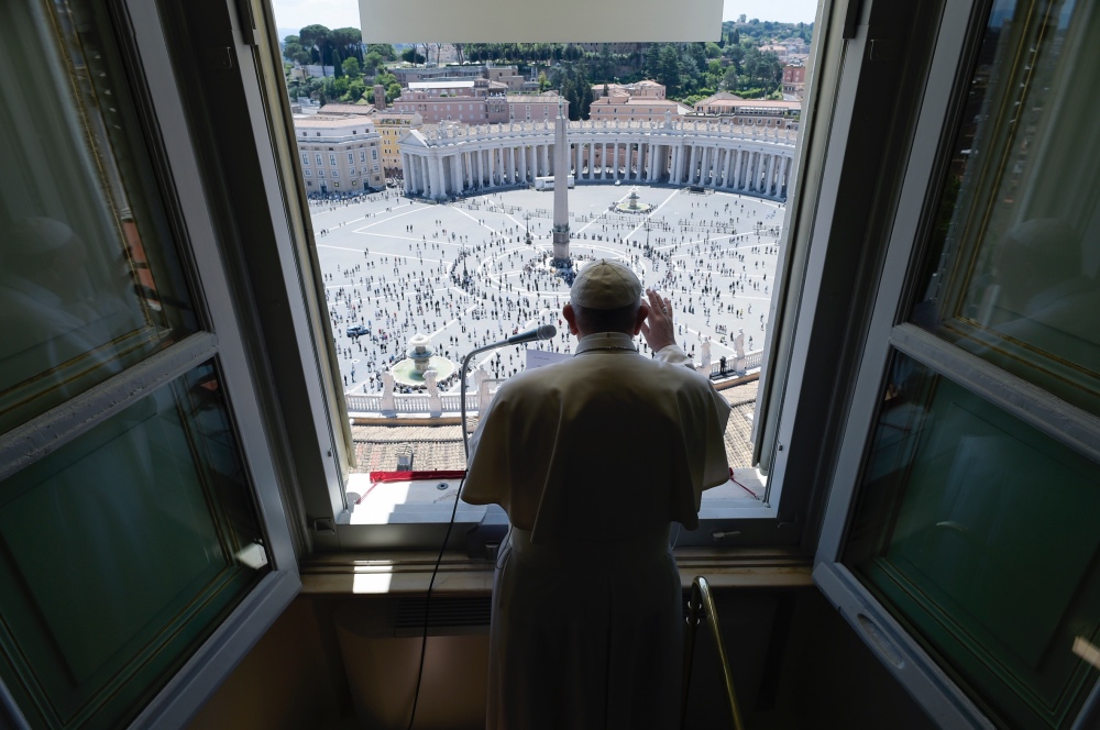 Pope Francis balcony 31 May 2020