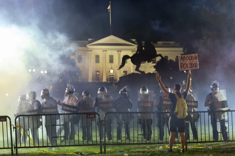 US protests White House