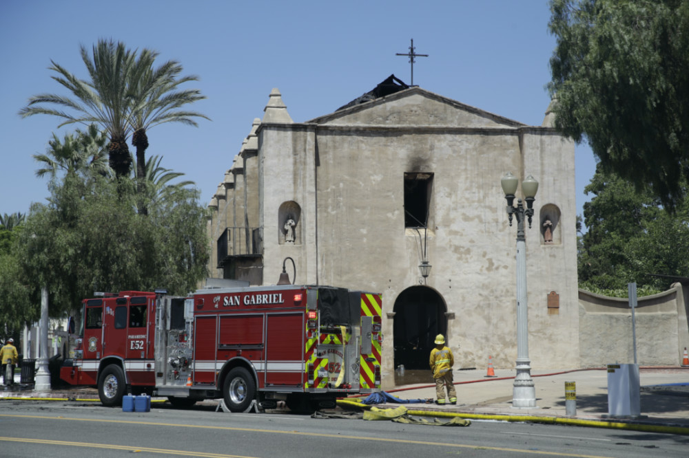 San Gabriel Mission church fire2
