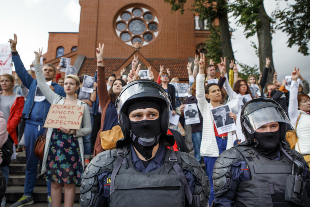 Belarus Minsk protests church