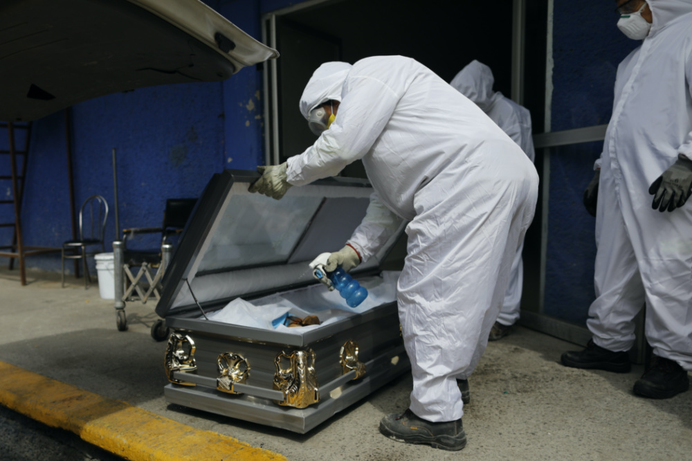 Coronavirus Mexico coffin