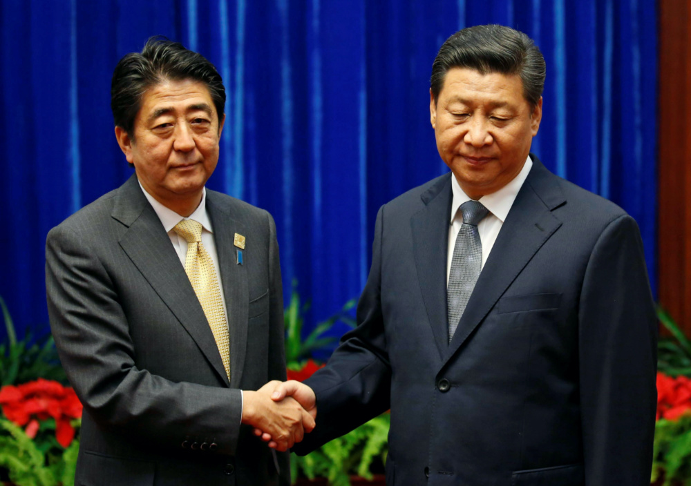 Shinzo Abe meets Xi Jinping