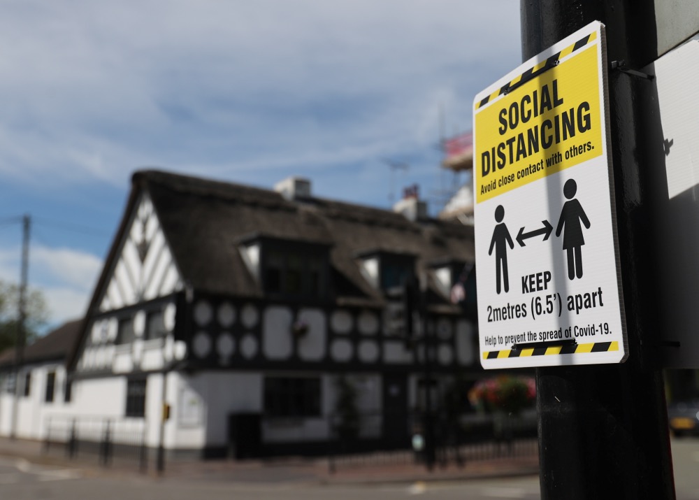 UK social distancing