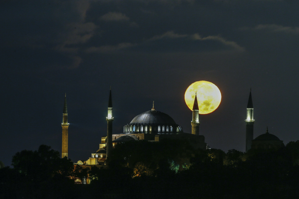 Hagia Sophia Full moon