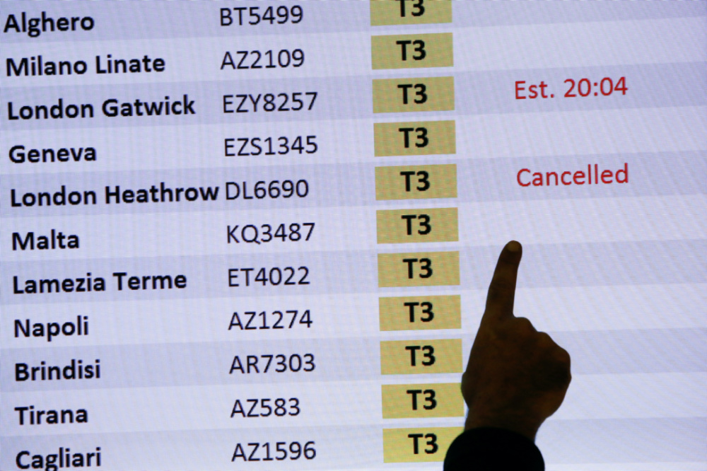 Coronavirus UK border closures Rome airport