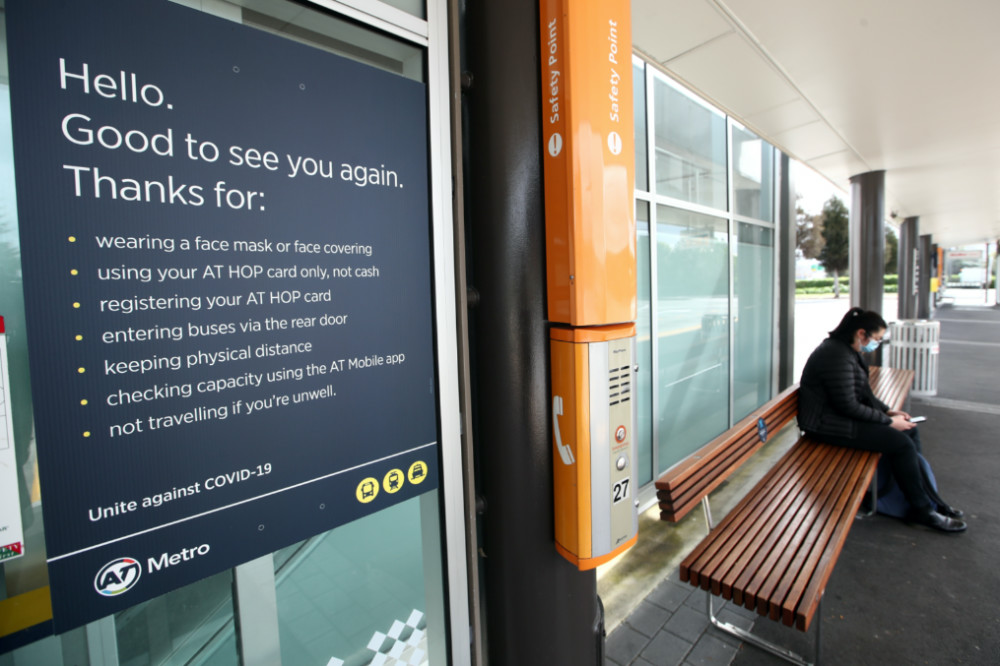 Coronavirus NZ Auckland bus stop
