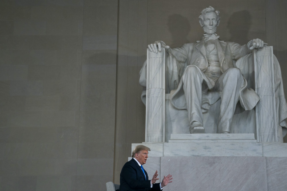 US Donald Trump Lincoln Memorial