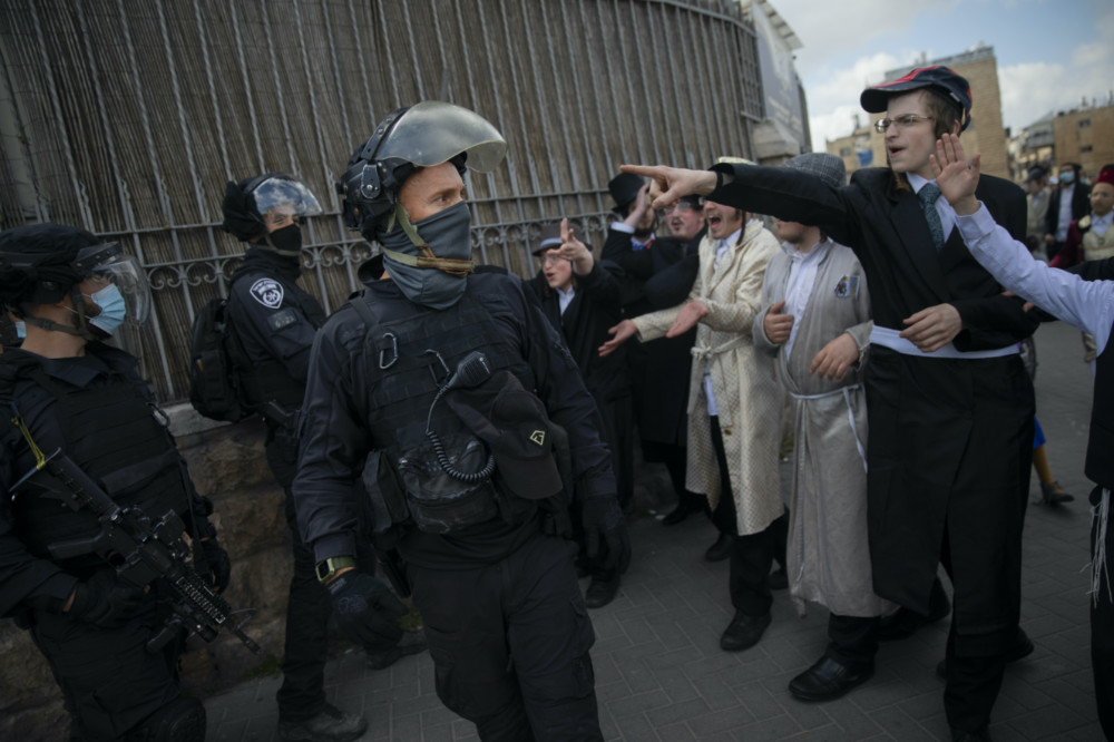 Israel Purim Ultra Orthodox Jews and police