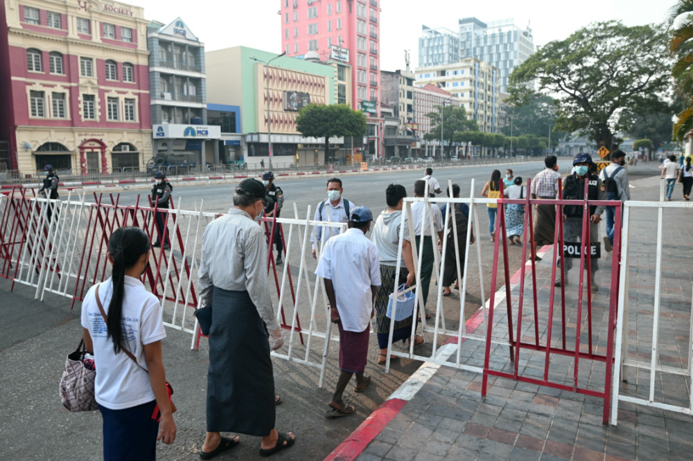 Myanmar Yangon military checkpoint