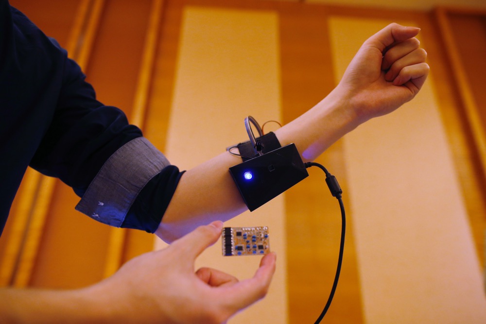 Technology measuring electrical signals in the human body