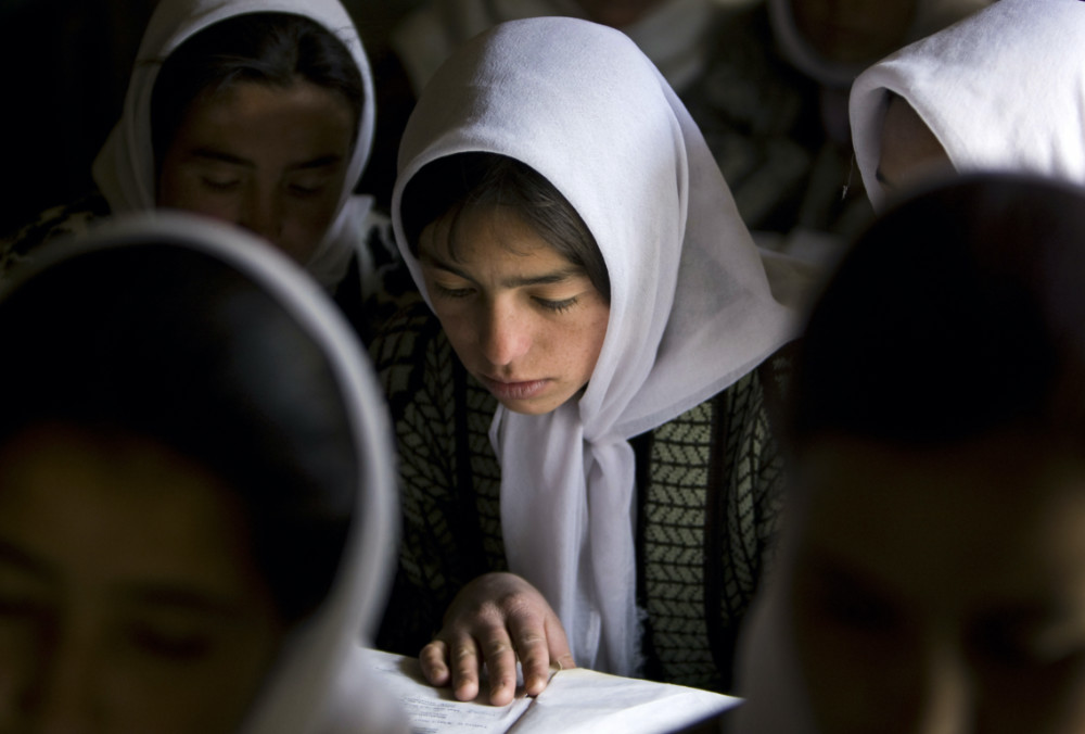 Afghanistan Badakhshan schoolgirl