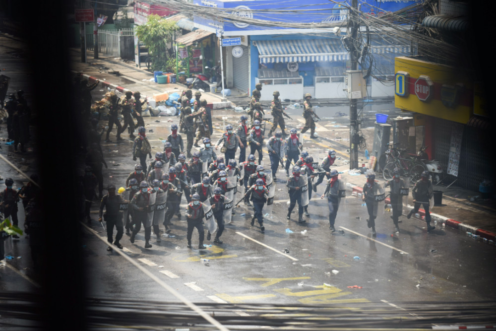 Myanmar Yangon riot police 2 Mar 2021