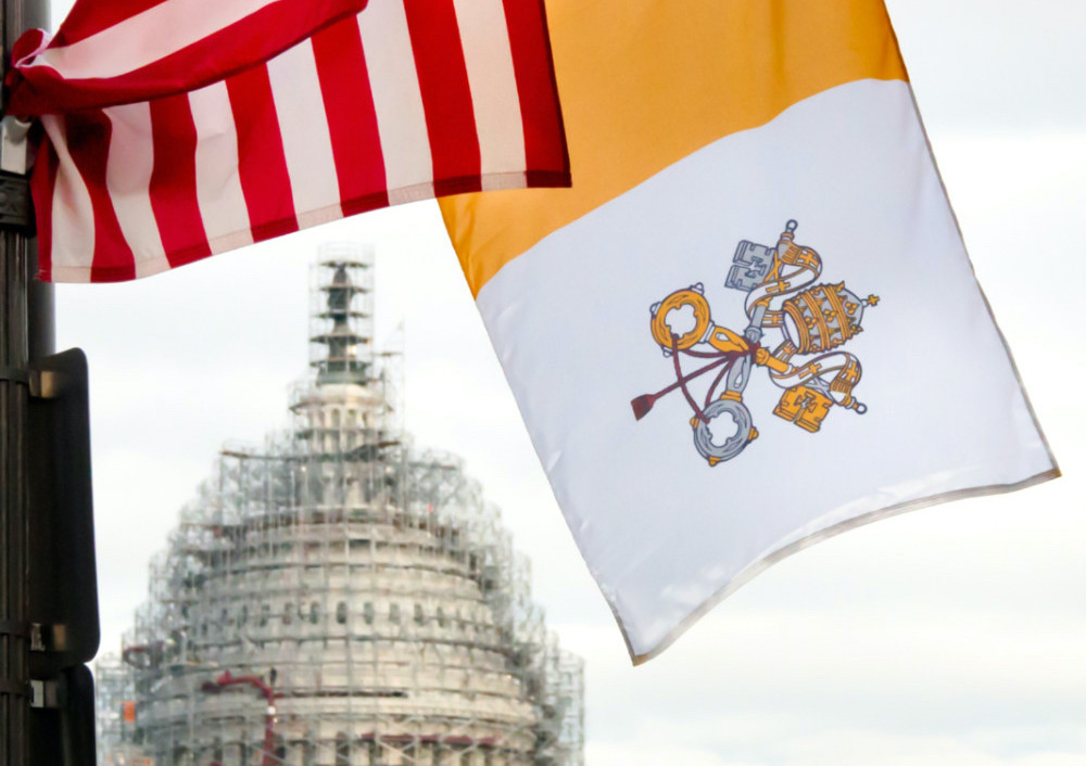 Vatican and US flags2