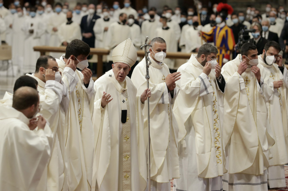Vatican Pope and new priests