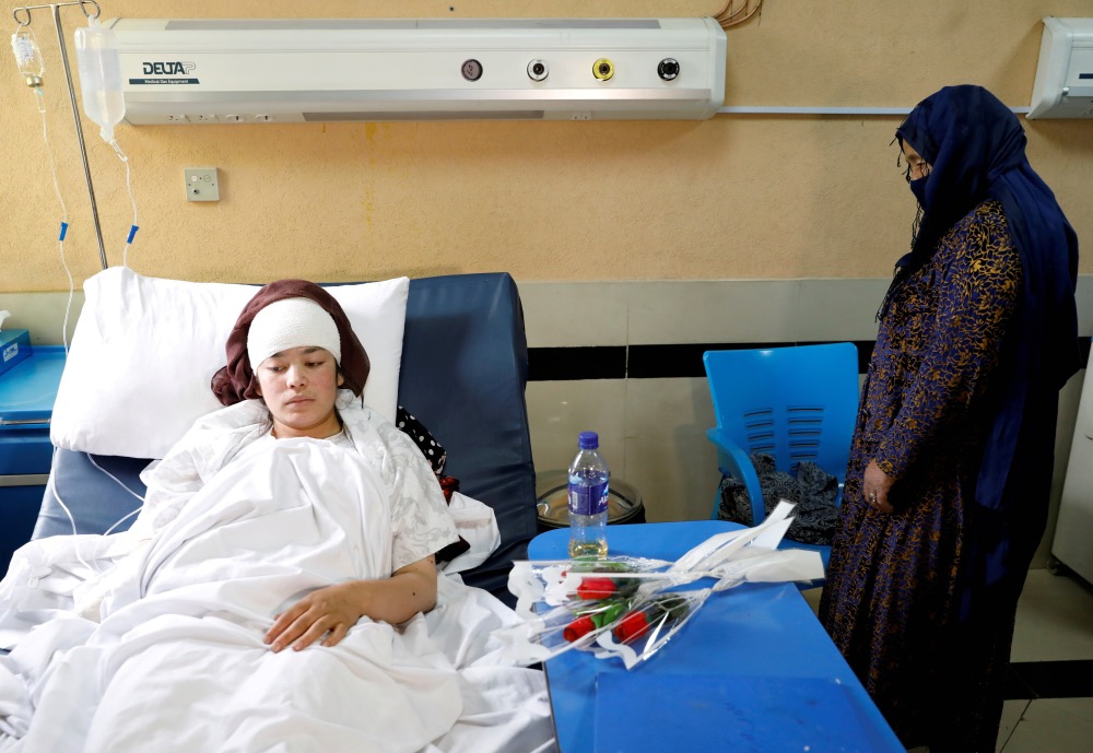 Afghanistan Kabul schoolgirl injured in blast