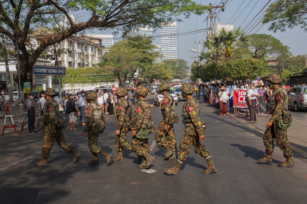 Myanmar Yangon soldiers