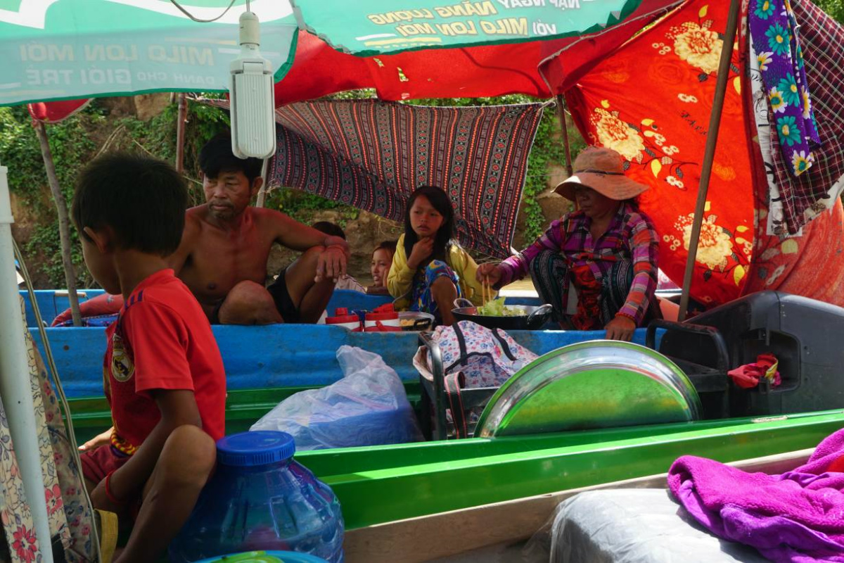 Cambodia Lauk Daek displaced boatpeople2