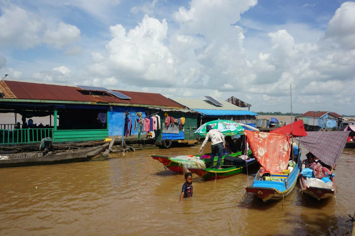 Cambodia Lauk Daek displaced boatpeople3