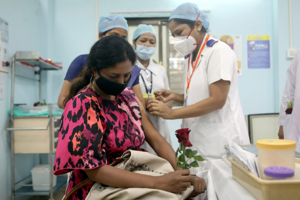 India Mumbai vaccination centre