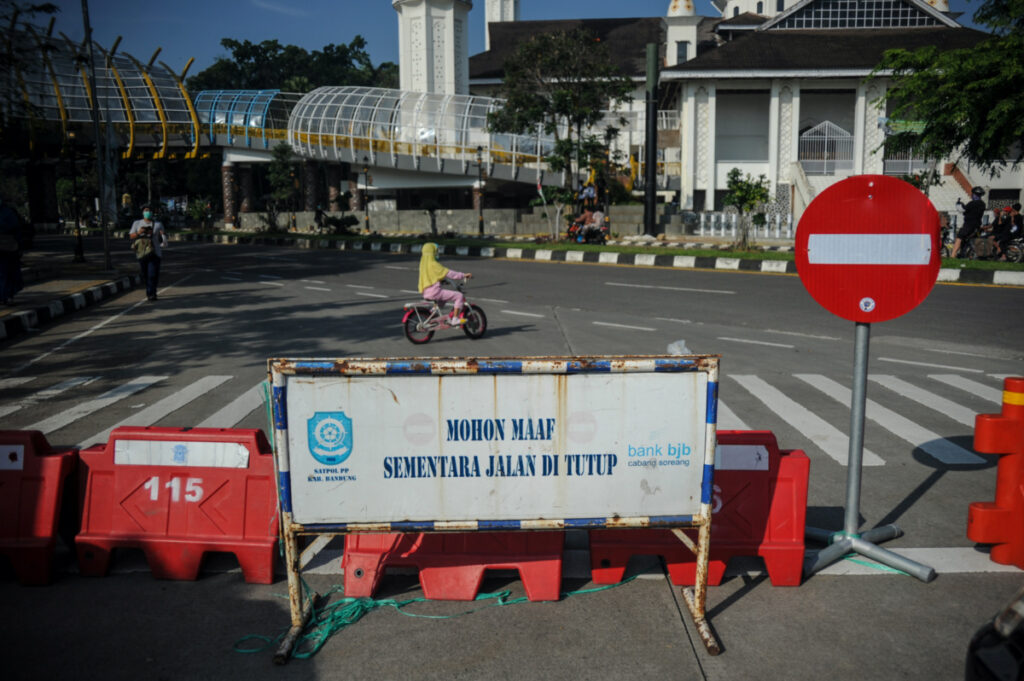 Indonesia Bandung COVID restrictions