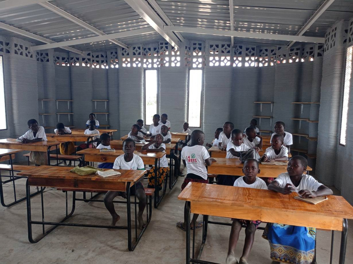 Malawi Salima 3D printed school2