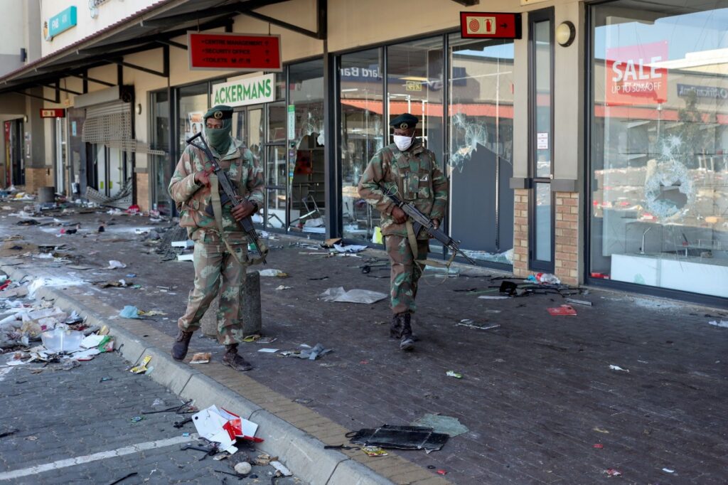 South Africa looted shops