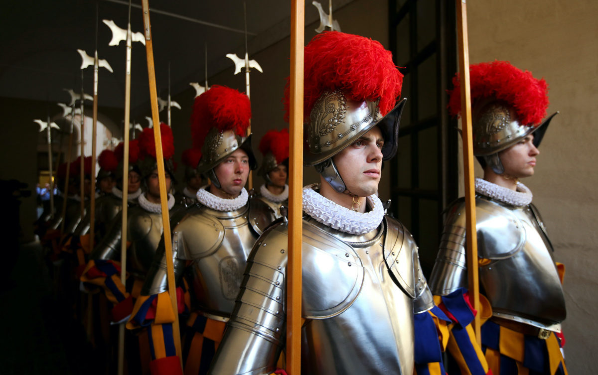 Vatican Swiss Guard recruits 2016