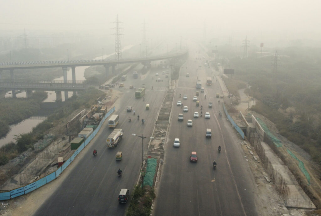 India New Delhi smog Nov 2020