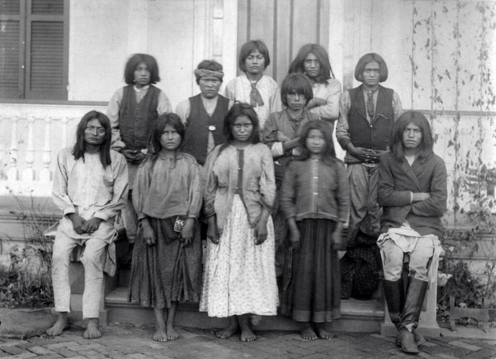 US Carlisle Pennsylvania Native American Chiricahua Apache boys and girls