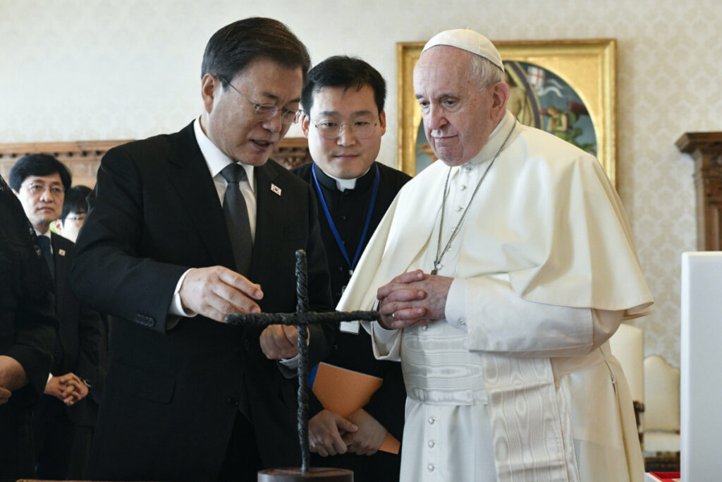 Vatican Pope Francis and Moon Jae in