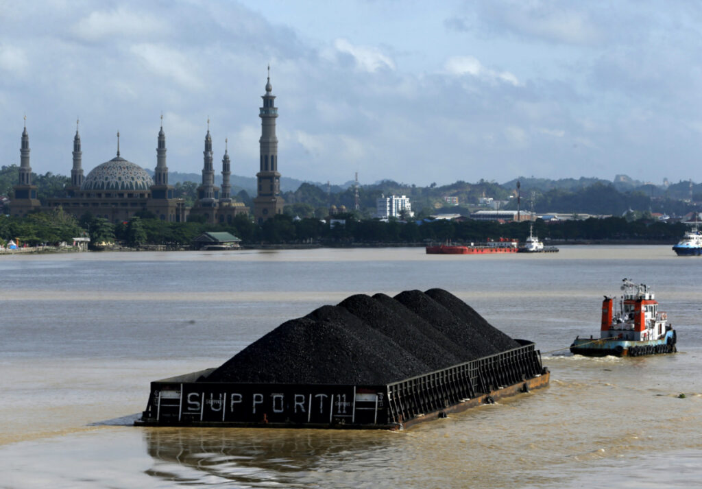Indonesia Samarinda coal barge