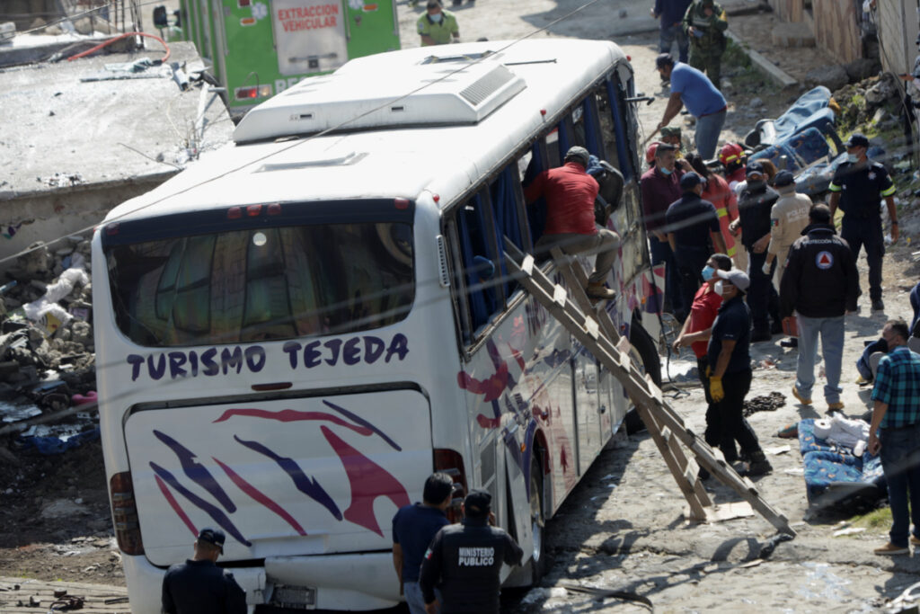 Mexico San Jose El Guarda bus crash