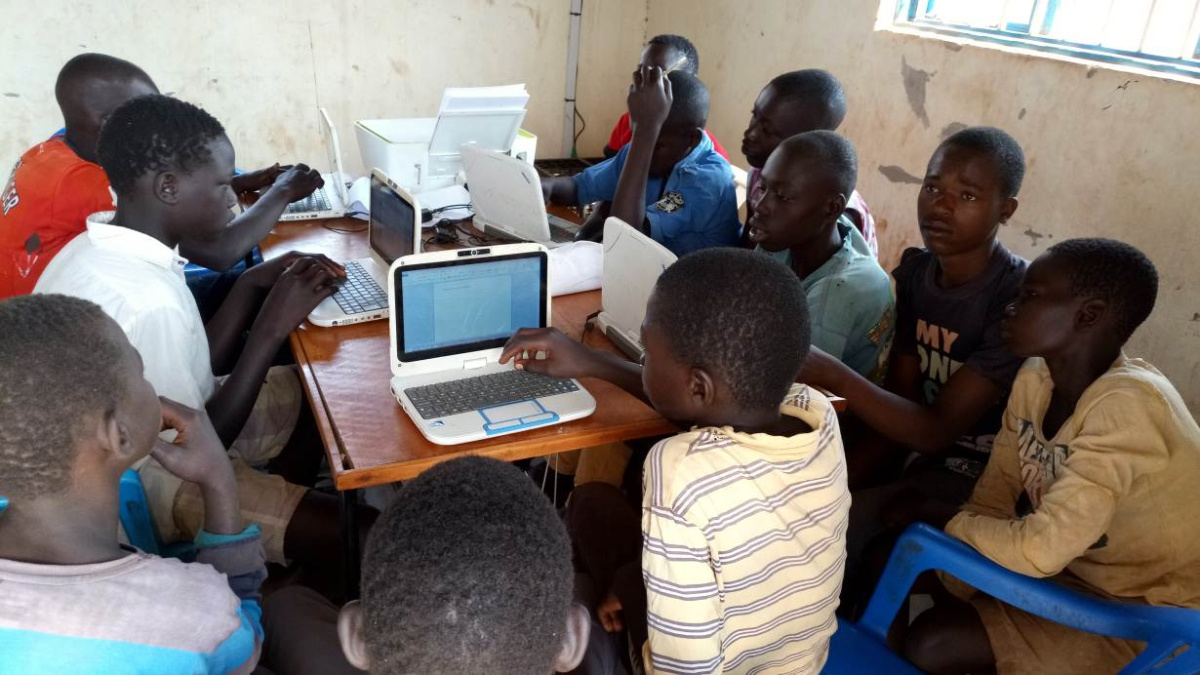 Uganda South Sudan refugees learning IT 2