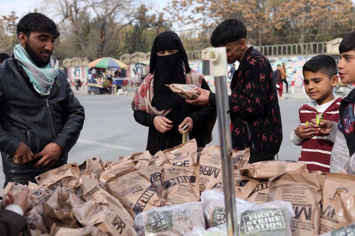 Afghanistan Kabul buying bread