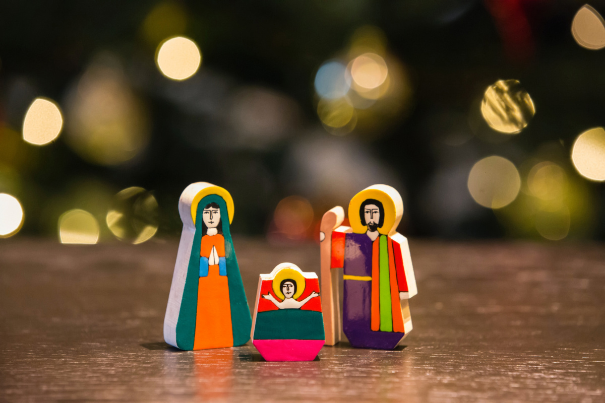Holy family figures