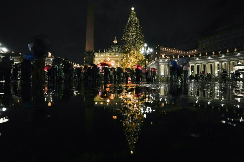 Vatican CHristmas tree 2021