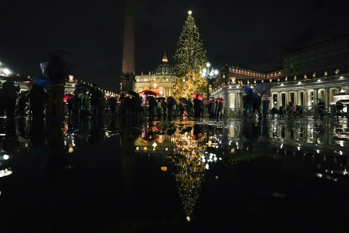 Vatican CHristmas tree 2021