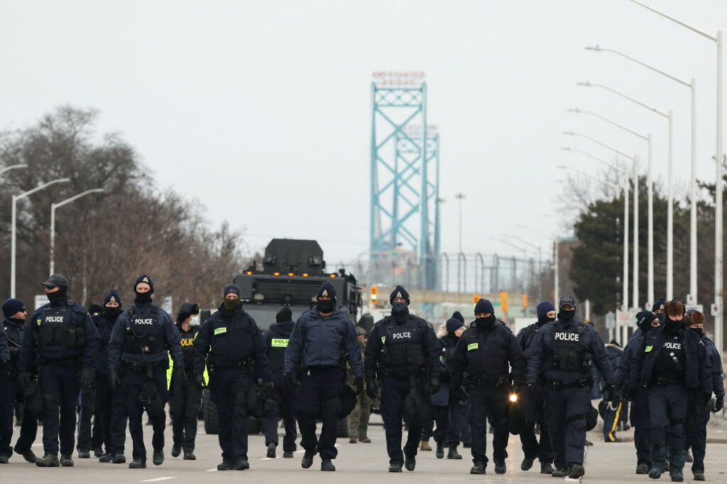 Canada Ambassador Bridge police