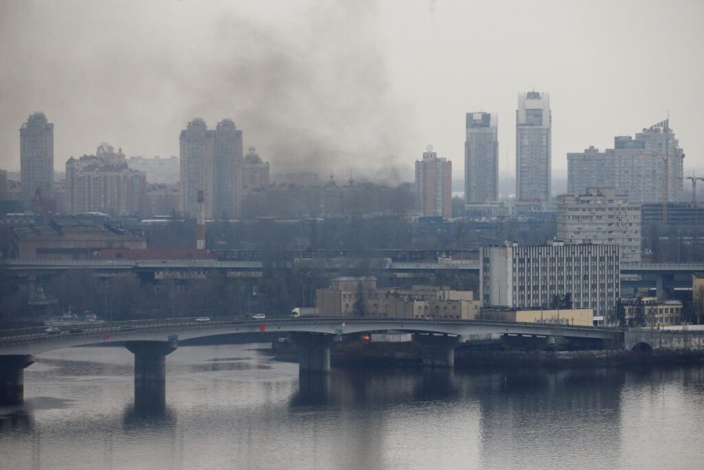 Ukraine Kyiv smoke