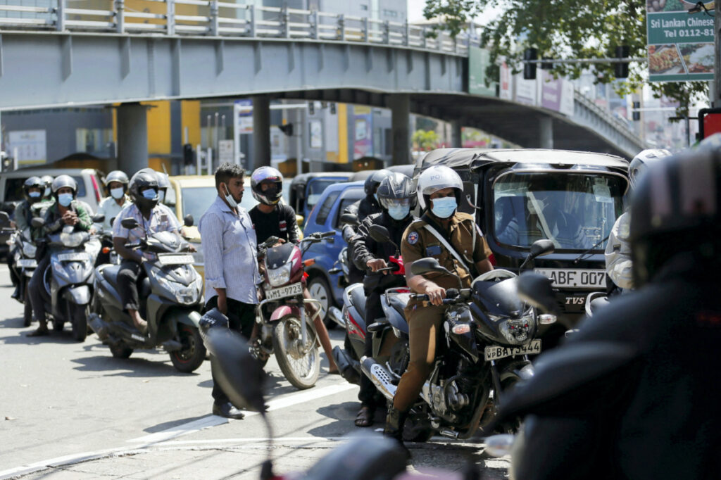 Sri Lanka Colombo fuel queue